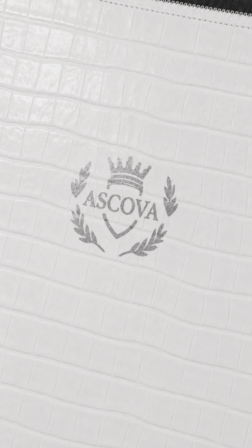 White Crocodile Pc Pouch